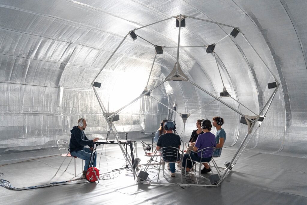 Hybrid Audio Diffusion System for spatial audio diffusion