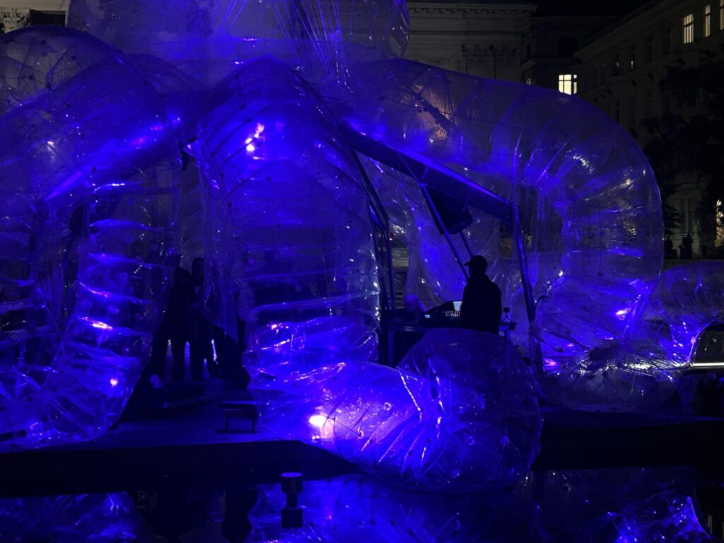 Live electroacoustic performance Krakenwalzer at OCT.opus 25, Vienna