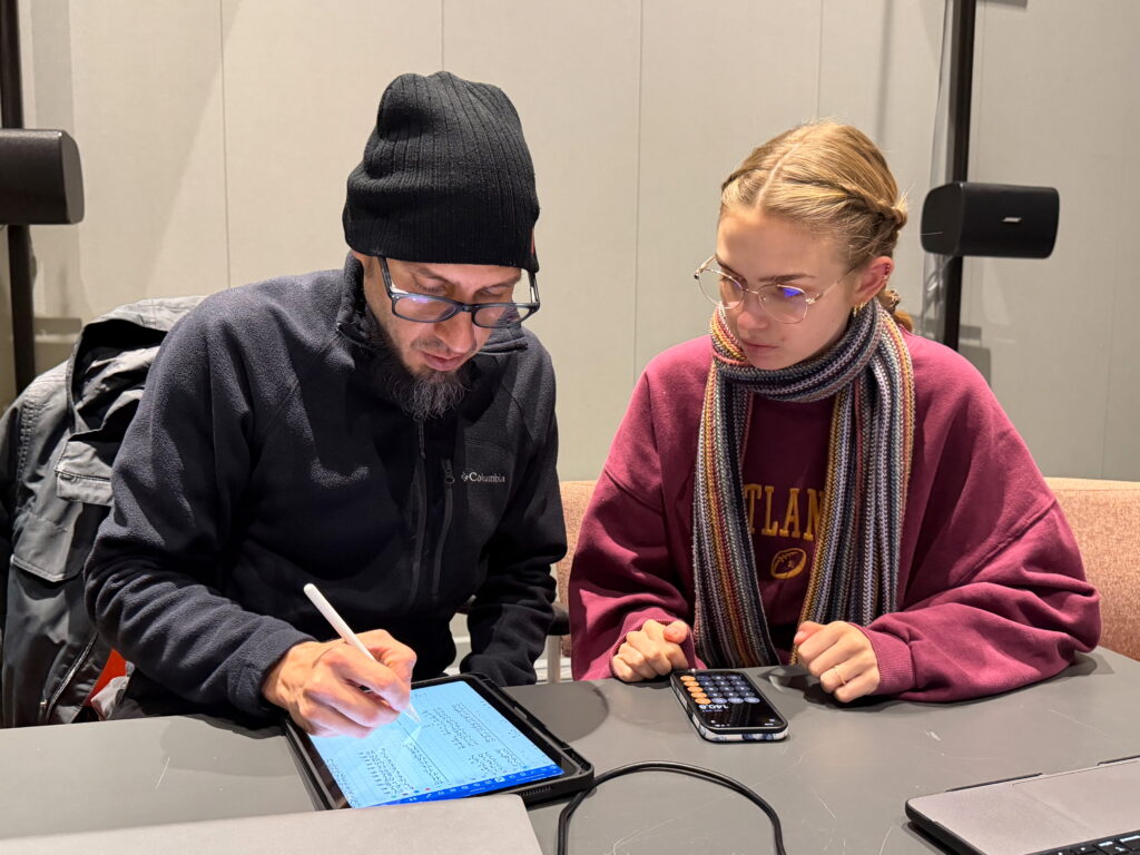 Enrique Mendoza teaching spatial audio workshop in Wrocław