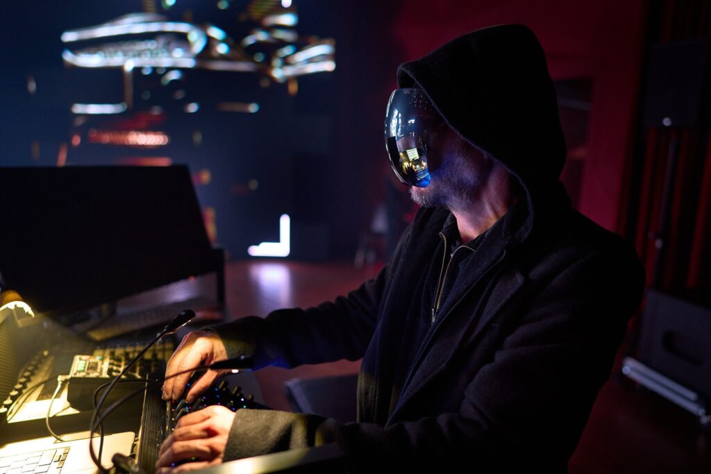 NEKRO//MAKINA, Audiovisual Performance